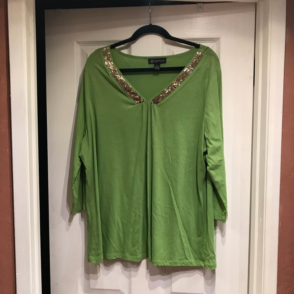 INC size 2X green top🎃